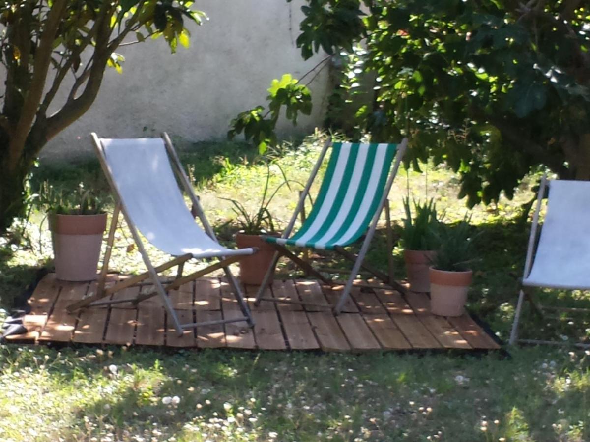 Hotel Le Mazet De L'Amathye Aramon Zewnętrze zdjęcie